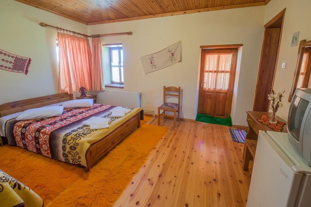 To Petrino Guesthouse Agios Germanos Phòng bức ảnh